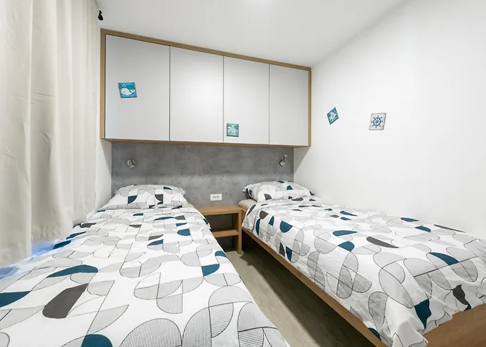 Luxury Mobile Himalaja, Oaza Mira, Κάμπινγκ *